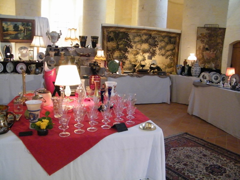 1ERSALONDESANTIQUAIRES26ET27MAI2011012.jpg