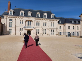 02 - l'entrée asymétrique du château