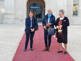 16 - Sortie du château